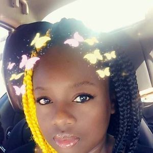 Meet your Posher, Tonia